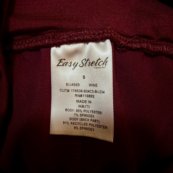 Wine/Burgundy Maternity Scrub Set - Easy Stretch - Small - Picture 5 of 8